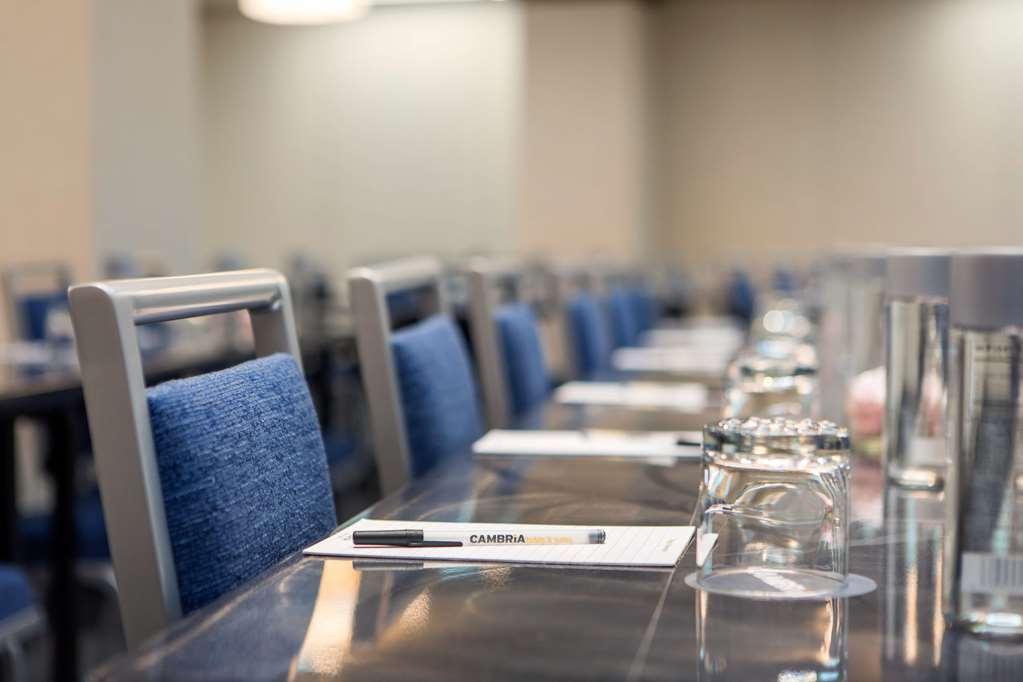 Cambria Hotel Manchester South Windsor Servizi foto